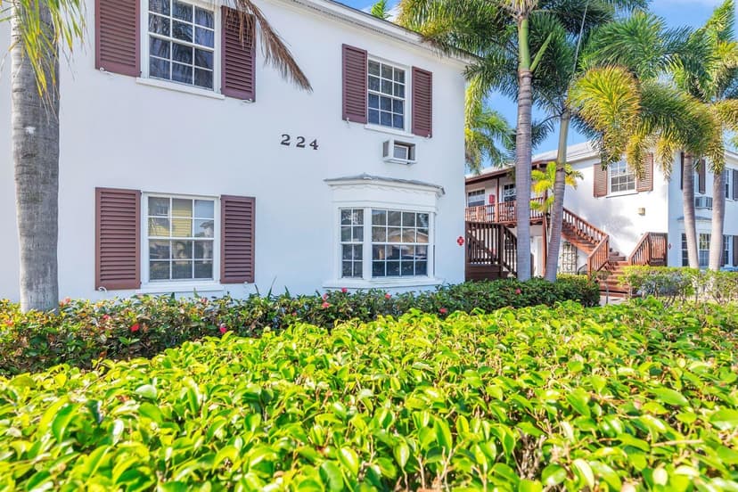 230 Conniston Road, West Palm Beach FL 33405