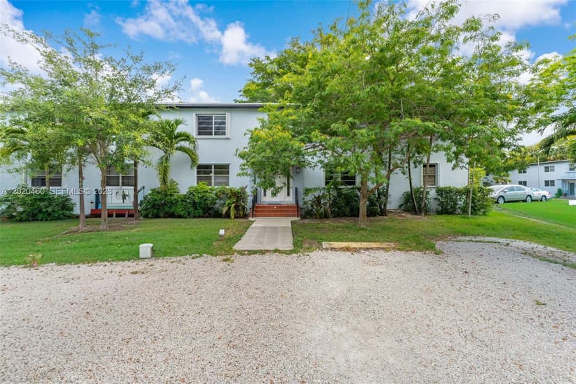 5540 SW 78th St # 32C, Miami FL 33143