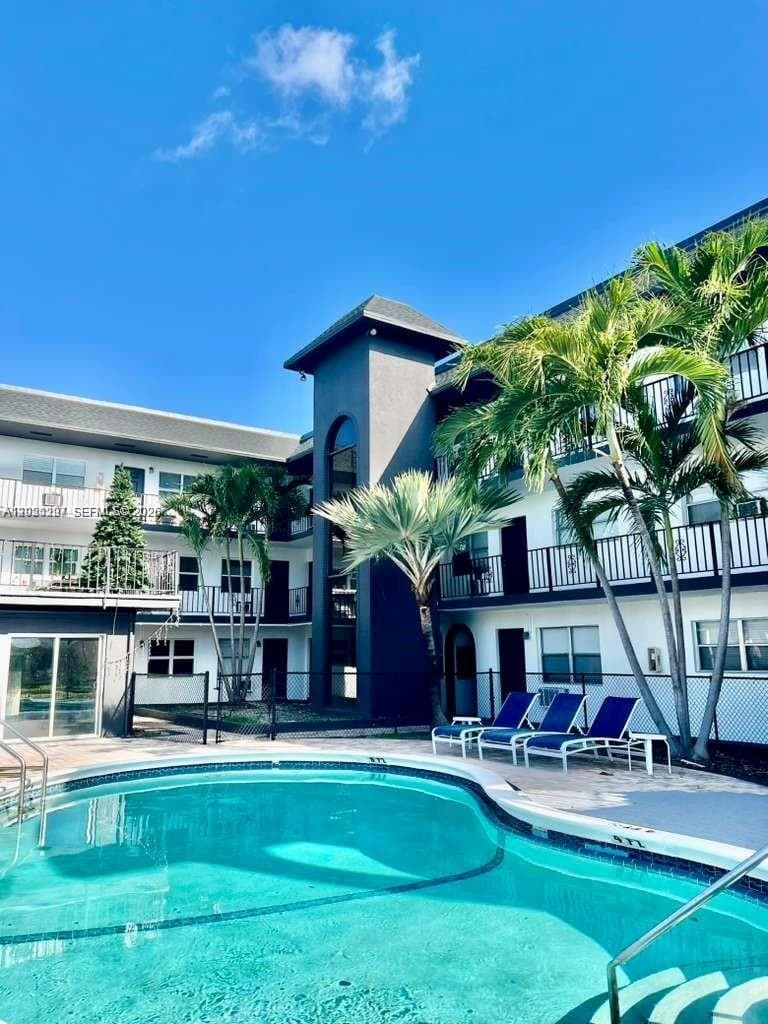 1100 NE 9th Ave # 305, Fort Lauderdale FL 33304 - Fort Lauderdale, FL - Photo 1