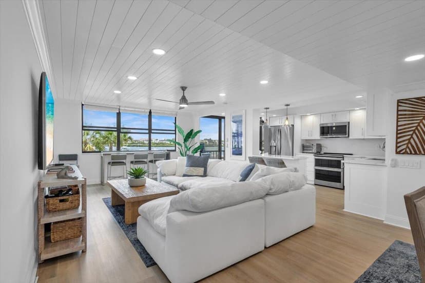 1648 Jupiter Cove Drive # 210, Jupiter FL 33469
