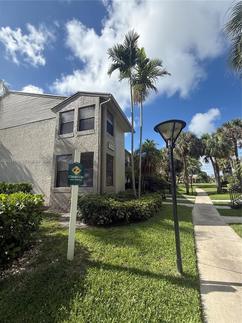 1244 S Military Trl # 711, Deerfield Beach FL 33442