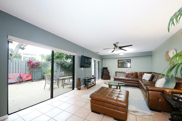 1700 Embassy Drive # 504, West Palm Beach FL 33401 - West Palm Beach, FL - Photo 3