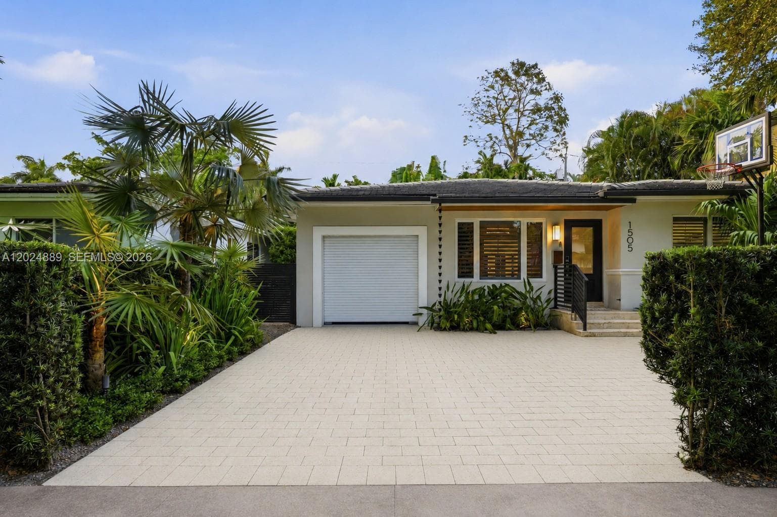 1505 Robbia Ave, Coral Gables FL 33146 - Coral Gables, FL - Photo 1