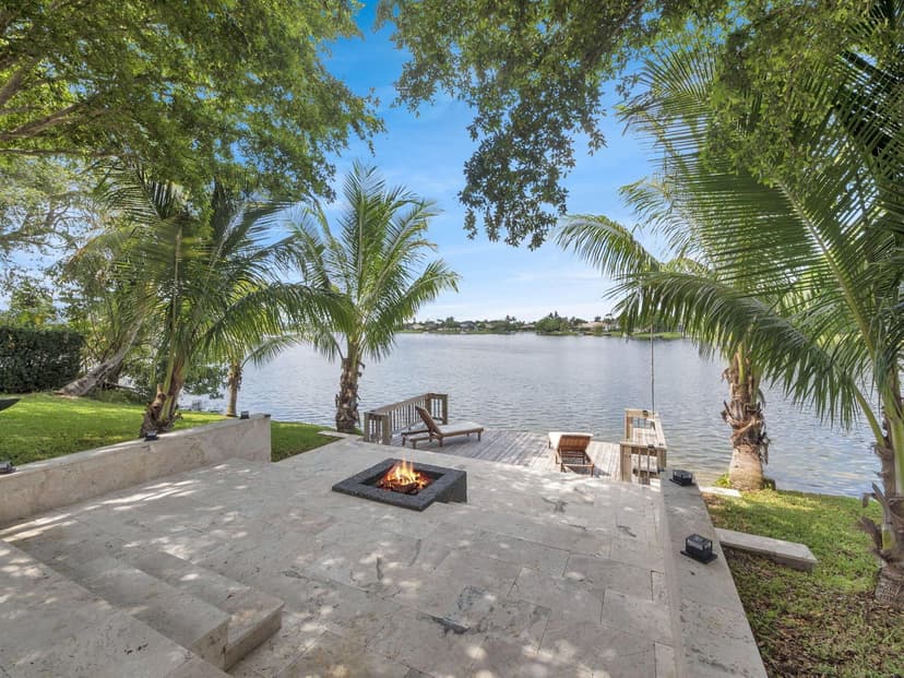 12706 Headwater Circle, Wellington FL 33414