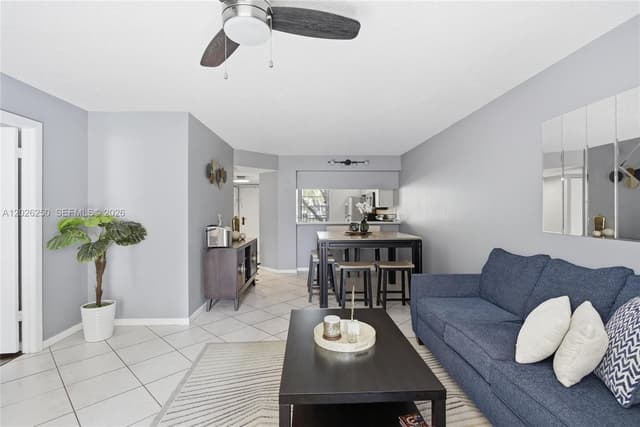 10451 W Broward Blvd # 209, Plantation FL 33324 - Plantation, FL - Photo 7