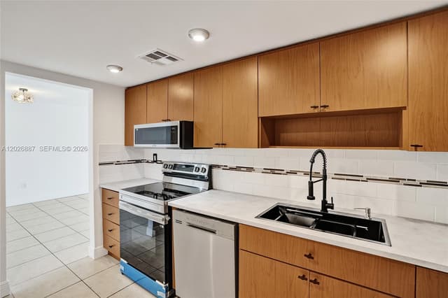 1800 Sans Souci Blvd # 435, North Miami FL 33181 - North Miami, FL - Photo 2