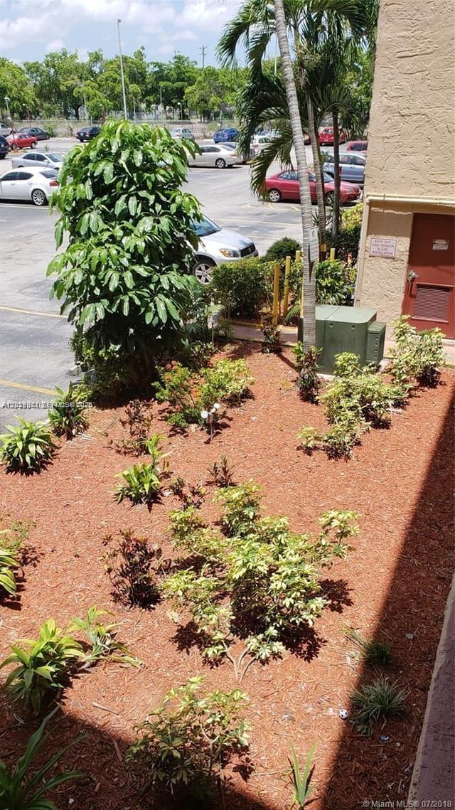 1325 W 68th St # 214, Hialeah FL 33014 - Hialeah, FL - Photo 3