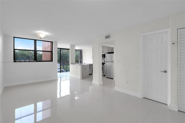 9440 W Flagler St # 208, Miami FL 33174 - Miami, FL - Photo 2