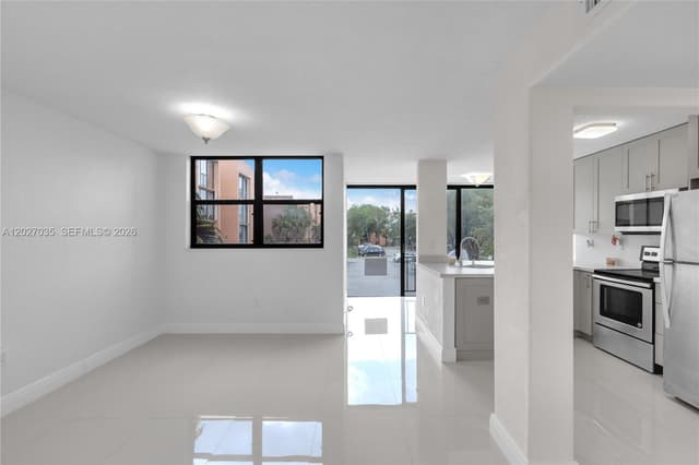 9440 W Flagler St # 208, Miami FL 33174 - Miami, FL - Photo 4