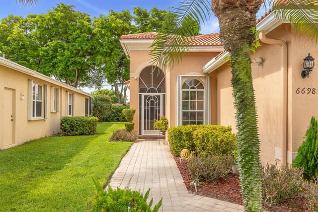 6698 Vía Roma, Delray Beach FL 33446 - Delray Beach, FL - Photo 3