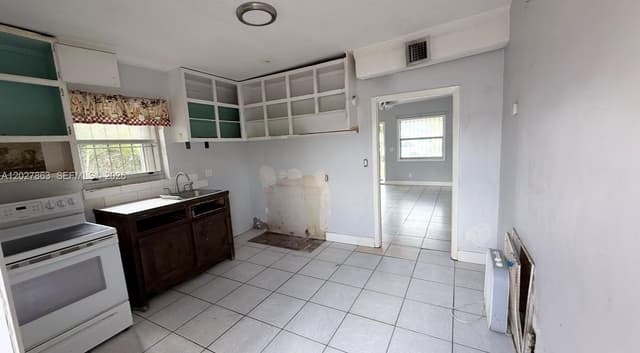544 NW 10th St, Florida City FL 33034 - Florida City, FL - Photo 4