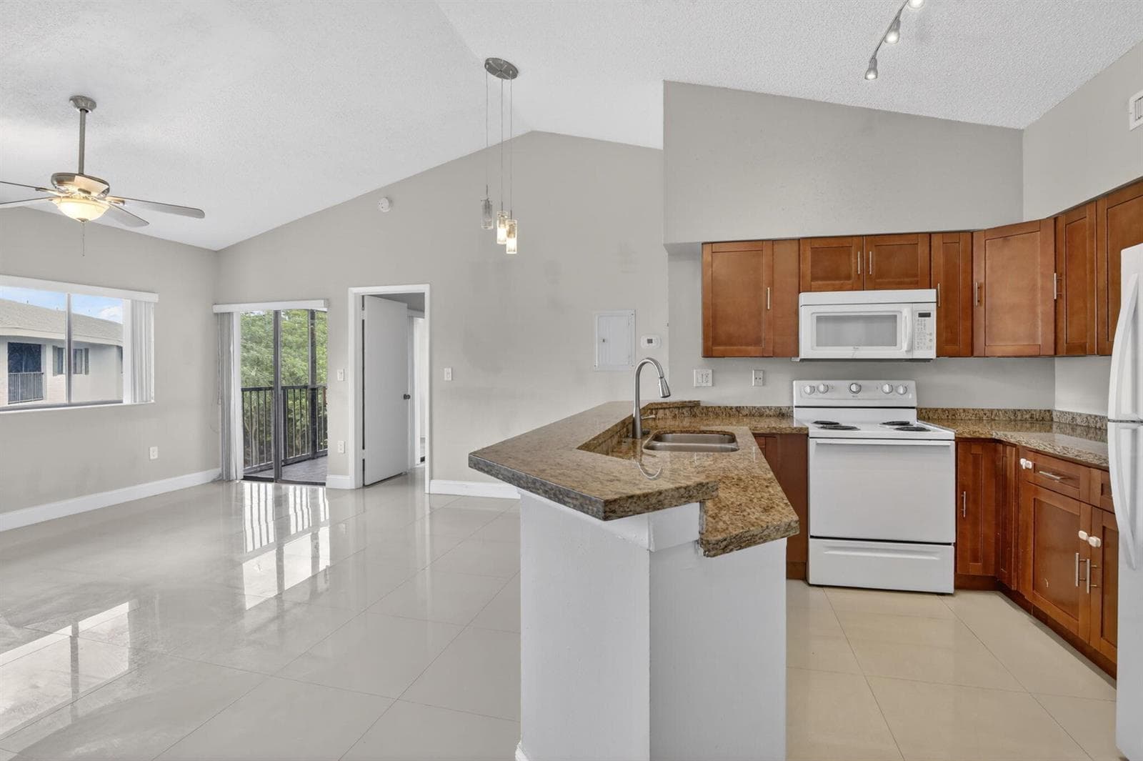 2445 SW 18th Terrace # 922, Fort Lauderdale FL 33315