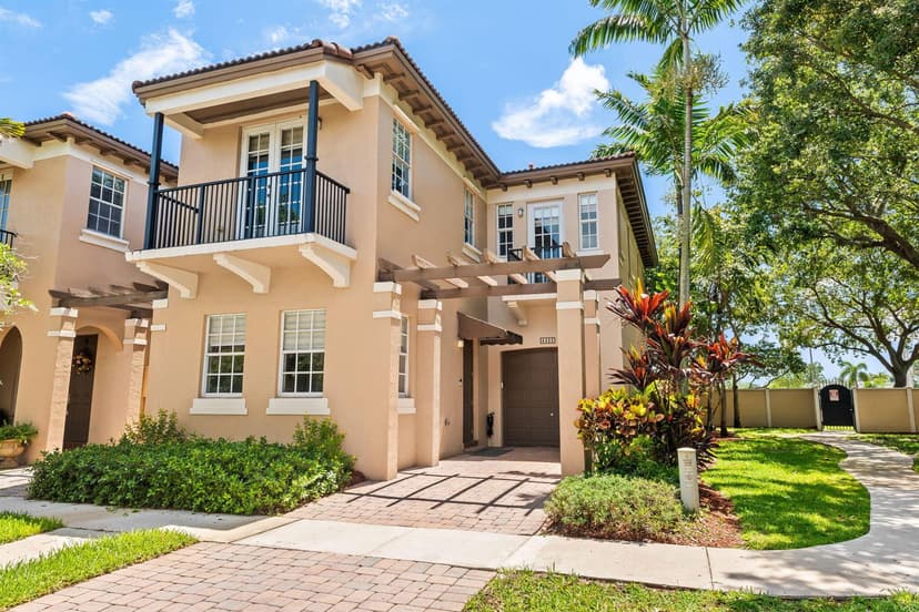 4422 Morgan Lane # 9, Davie FL 33328