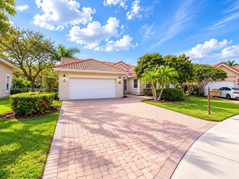 569 Spinnaker, Weston FL 33326