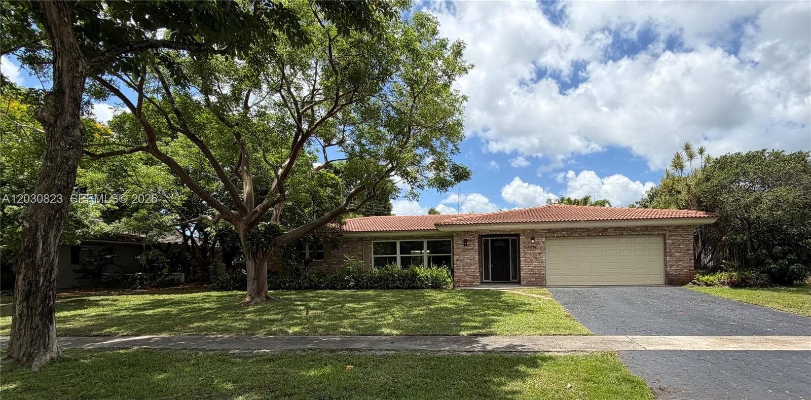 7220 NW 7th St, Plantation FL 33317 - Plantation, FL - Photo 1