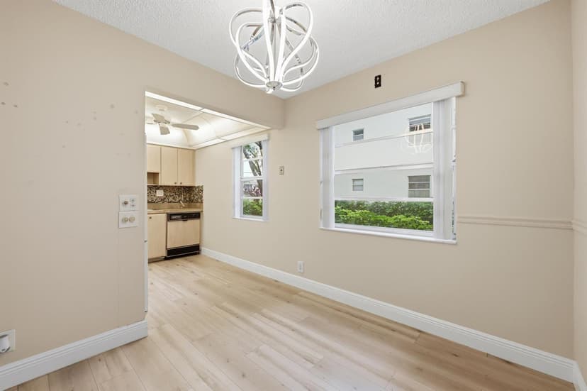 442 Normandy J, Delray Beach FL 33484