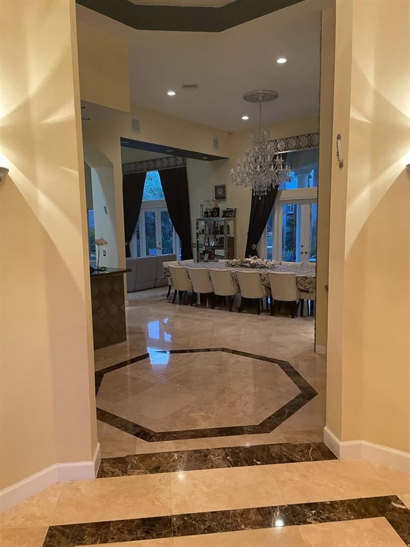5532 Estate Oak Circle, Fort Lauderdale FL 33312
