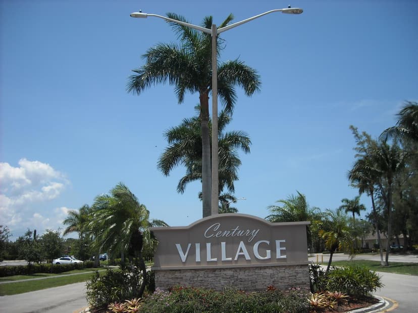 321 Northampton, West Palm Beach FL 33417