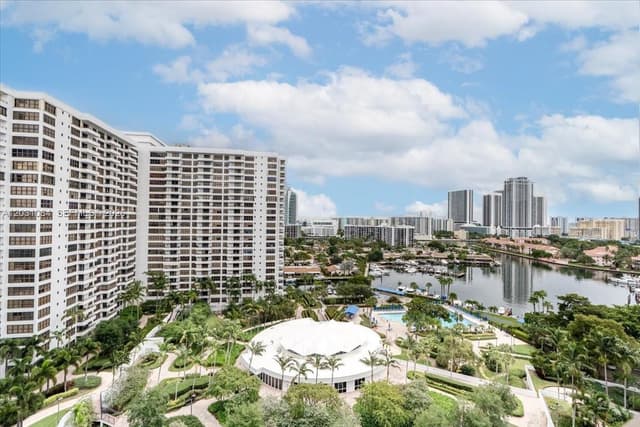 600 Three Islands Blvd # 1413, Hallandale Beach FL 33009 - Hallandale Beach, FL - Photo 2