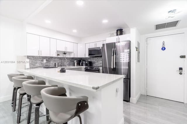 600 Three Islands Blvd # 1413, Hallandale Beach FL 33009 - Hallandale Beach, FL - Photo 3