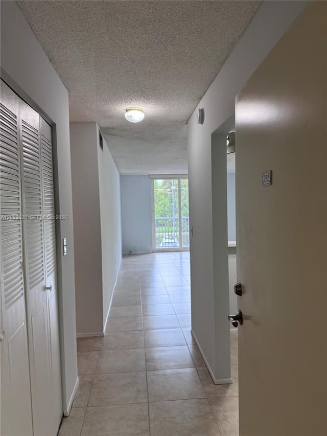 16950 W Dixie Hwy A232 Hwy # 232, North Miami Beach FL 33160 - North Miami Beach, FL - Photo 2