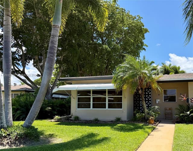 1042 North Dr # A, Delray Beach FL 33445 - Delray Beach, FL - Photo 2