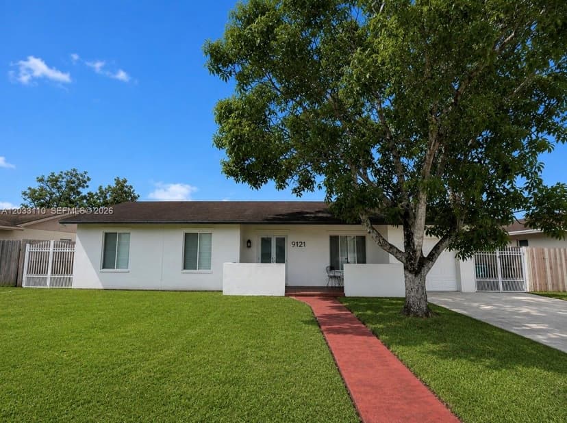 11104 SW 155th Ter, Miami FL 33157