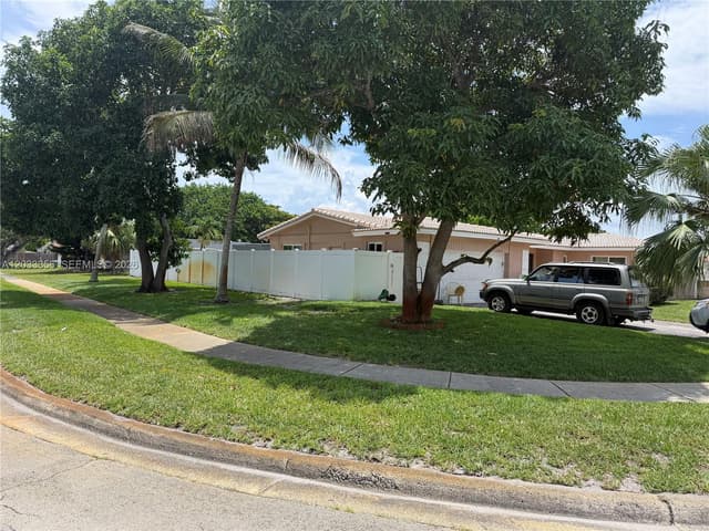 300 SW 68th Ave, Margate FL 33068 - Margate, FL - Photo 2