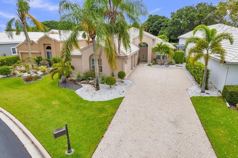 6429 Three Lakes, Boynton Beach FL 33437