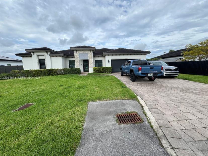 21483 SW 132nd Pl, Miami FL 33177