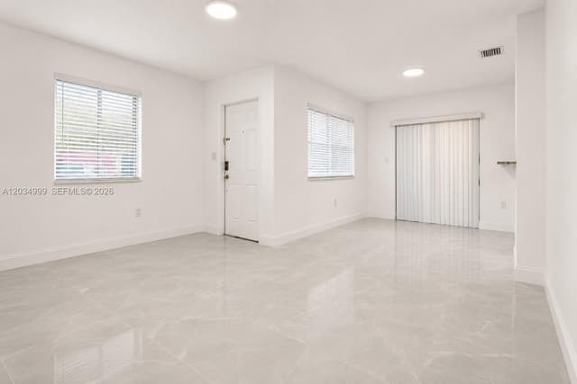 22511 SW 88th Pl # 24, Cutler Bay FL 33190 - Cutler Bay, FL - Photo 2