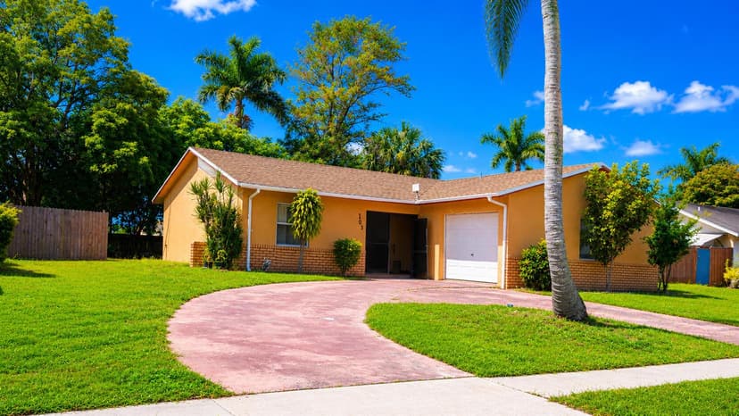 10304 Pippin Lane, Royal Palm Beach FL 33411