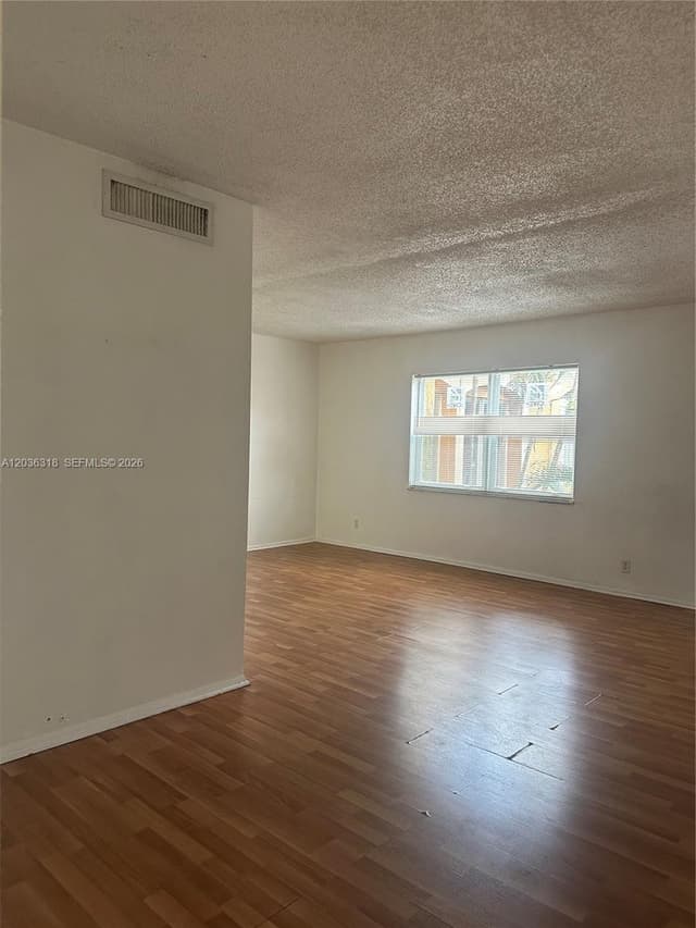 18101 NW 68th Ave # B201, Hialeah FL 33015 - Hialeah, FL - Photo 5