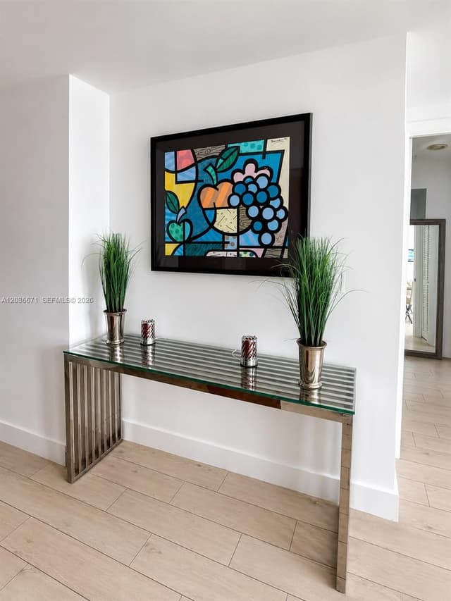 253 NE 2nd St # 3004, Miami FL 33132 - Miami, FL - Photo 5