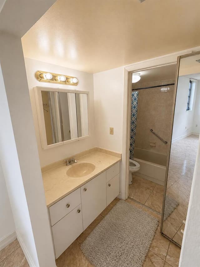 1000 Colony Point Circle # 315, Pembroke Pines FL 33026 - Pembroke Pines, FL - Photo 7