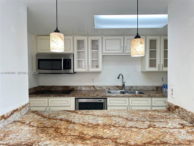802 NW 87th Ave # 315, Miami FL 33172 - Miami, FL - Photo 3