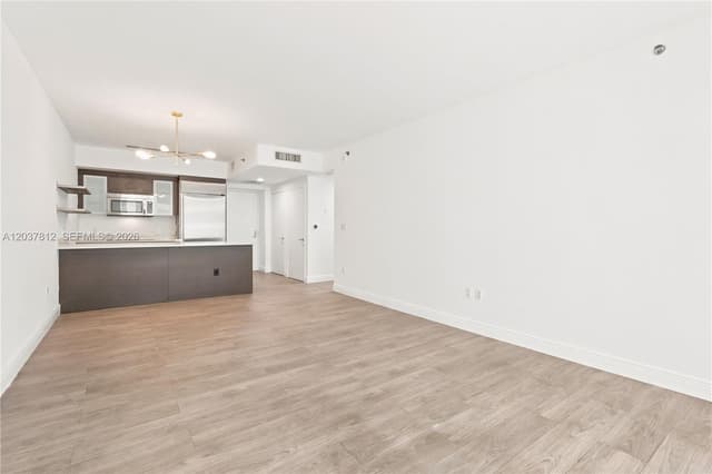 500 Brickell Av # 1906, Miami FL 33131 - Miami, FL - Photo 4