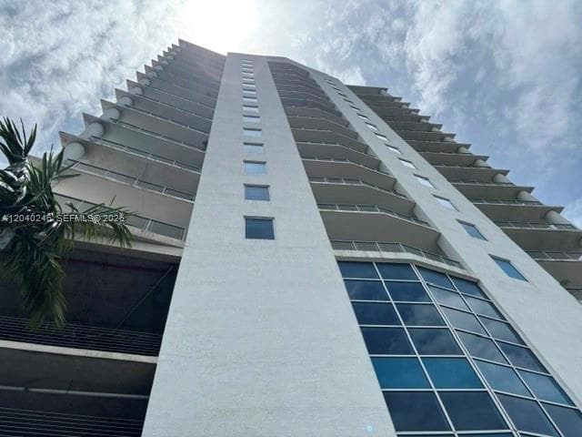 10 SW South River Dr # 1109, Miami FL 33130 - Miami, FL - Photo 2