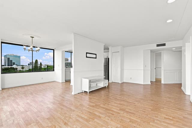 1500 Presidential Way # 704, West Palm Beach FL 33401 - West Palm Beach, FL - Photo 6