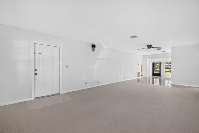 9830 Bischofia Tree Way, Boynton Beach FL 33436 - Boynton Beach, FL - Photo 6