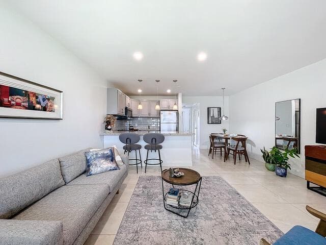 410 Chatham T, West Palm Beach FL 33417 - West Palm Beach, FL - Photo 6