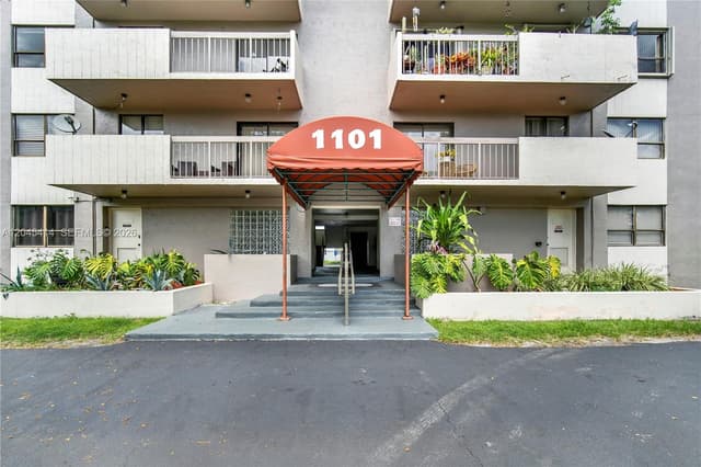 1101 SW 122nd Ave # 205, Miami FL 33184 - Miami, FL - Photo 3