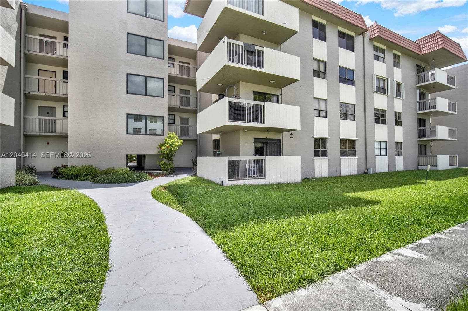1101 SW 122nd Ave # 205, Miami FL 33184 - Miami, FL - Photo 1
