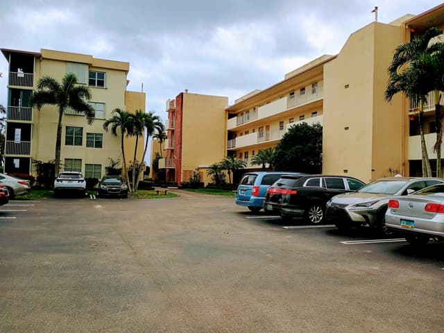 1810 New Palm Way # 215, Boynton Beach FL 33435 - Boynton Beach, FL - Photo 2