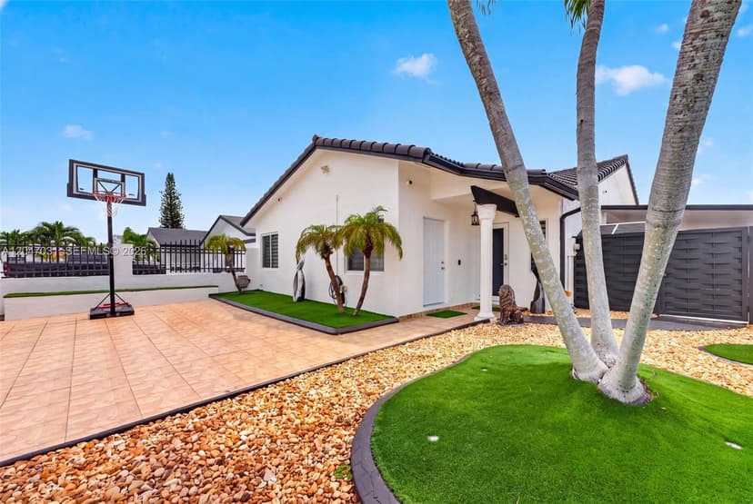 1635 SW 138th Ct, Miami FL 33175