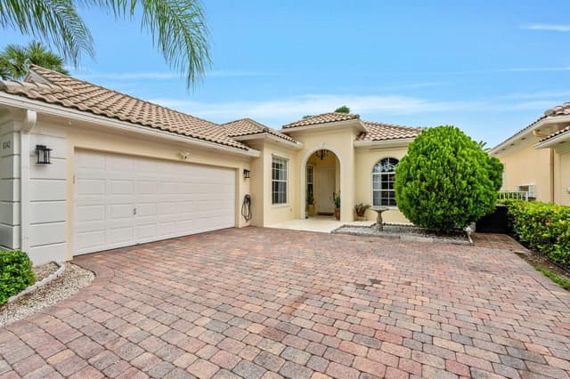 8342 Dominica Place, Wellington FL 33414 - Wellington, FL - Photo 2