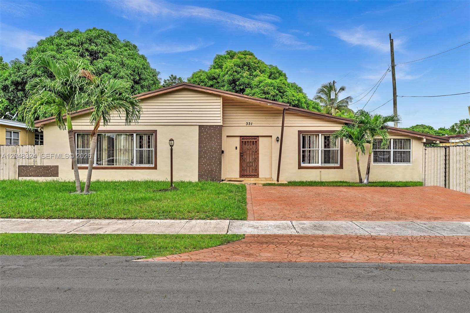 331 NE 176th St, North Miami Beach FL 33162 - North Miami Beach, FL - Photo 1