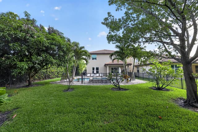 7050 Limestone Cay Road, FL 33458 - Photo 5