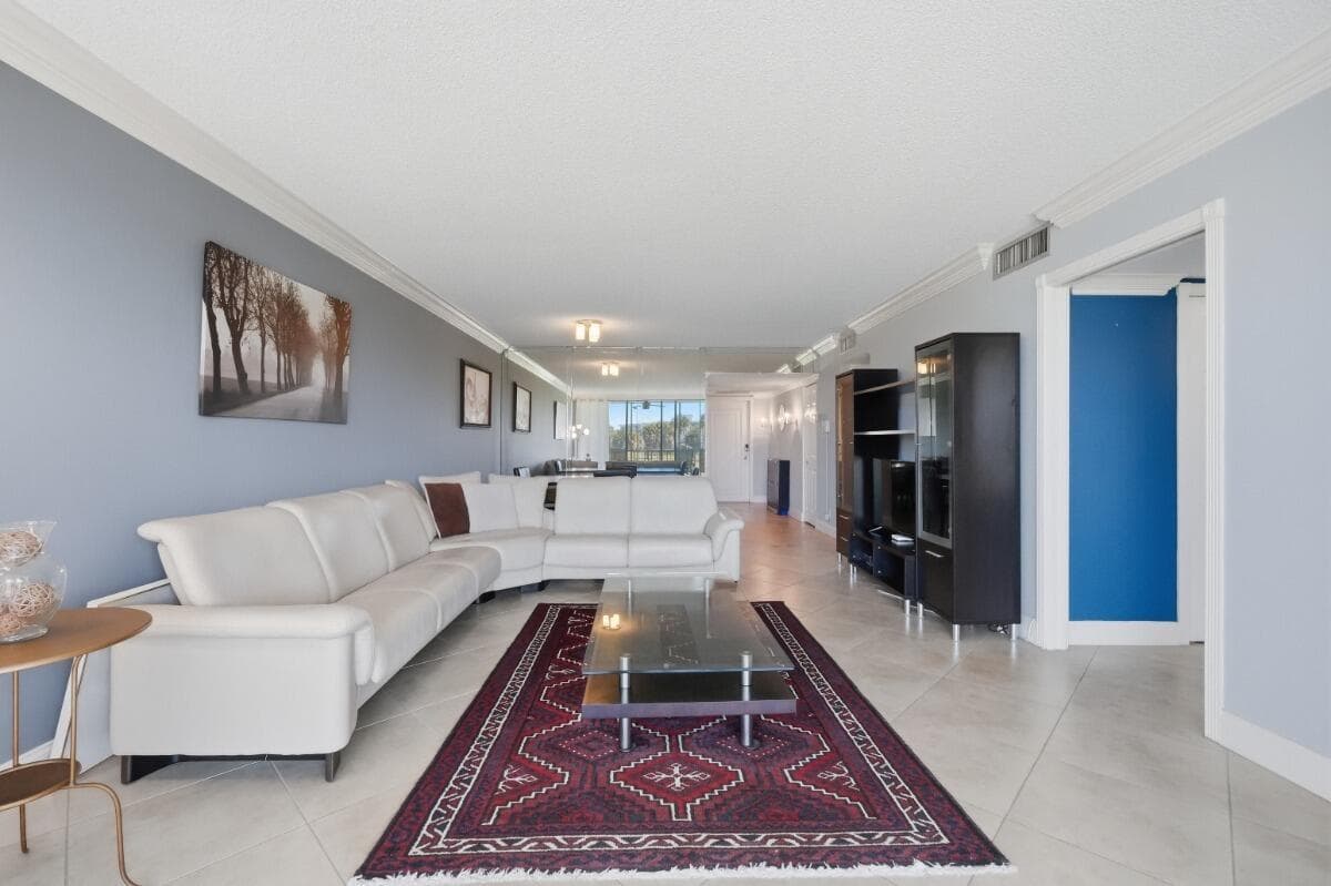 3001 S Palm Aire Drive # 206, Pompano Beach FL 33069 - Pompano Beach, FL - Photo 1