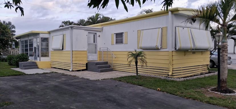 4054 Marigold Road, Boynton Beach FL 33436